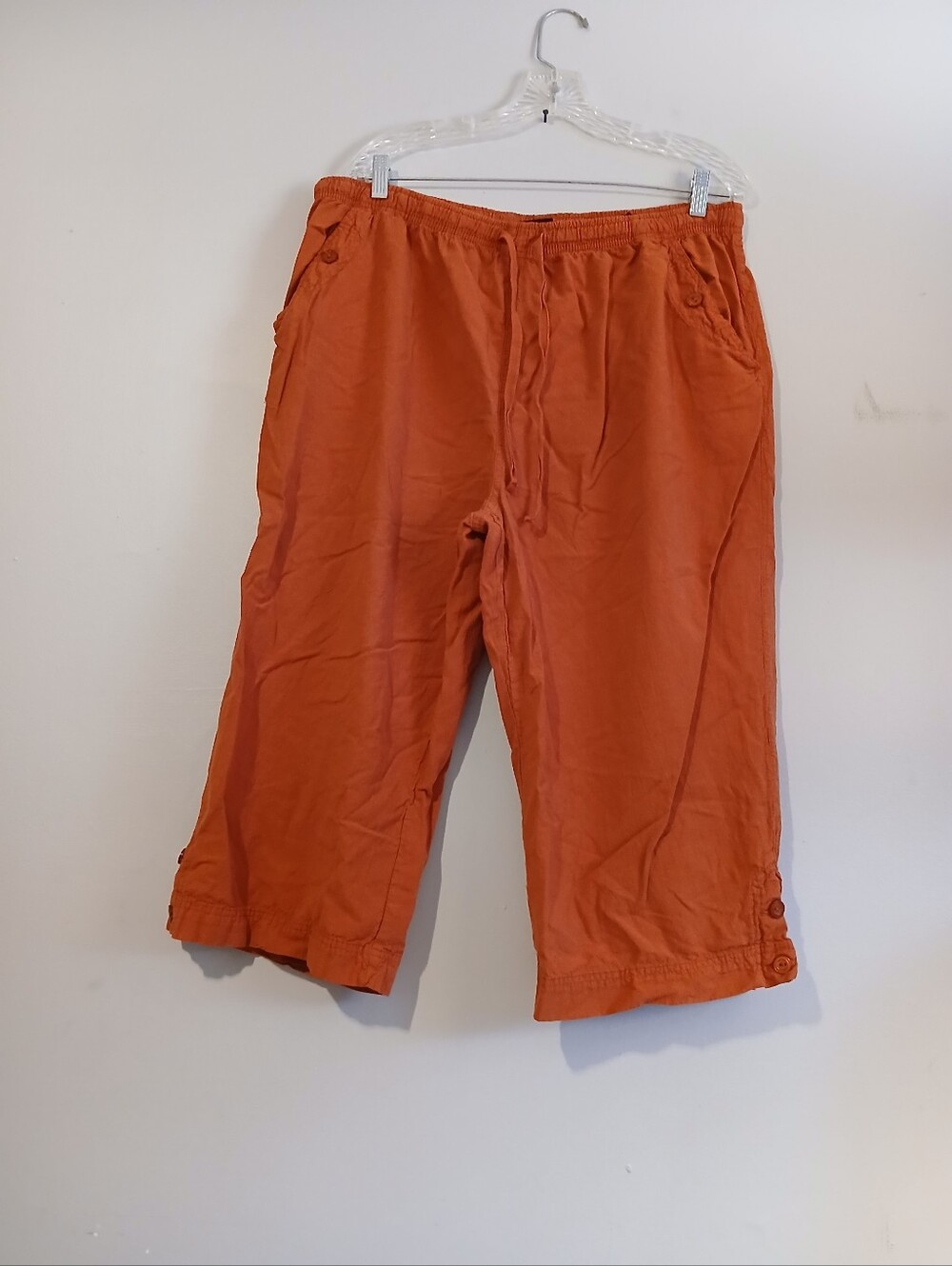 Erika Brand Ladies Burnt Orange Color Capris. Size XL